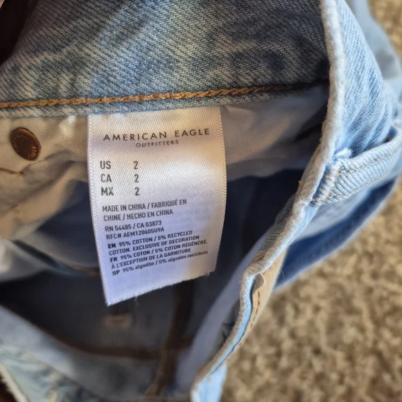 American Eagle Outfitters Jeans Shorts Womens Size 2 Distressed Light Wash - Picture 4 of 5